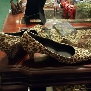 Leopard shoes